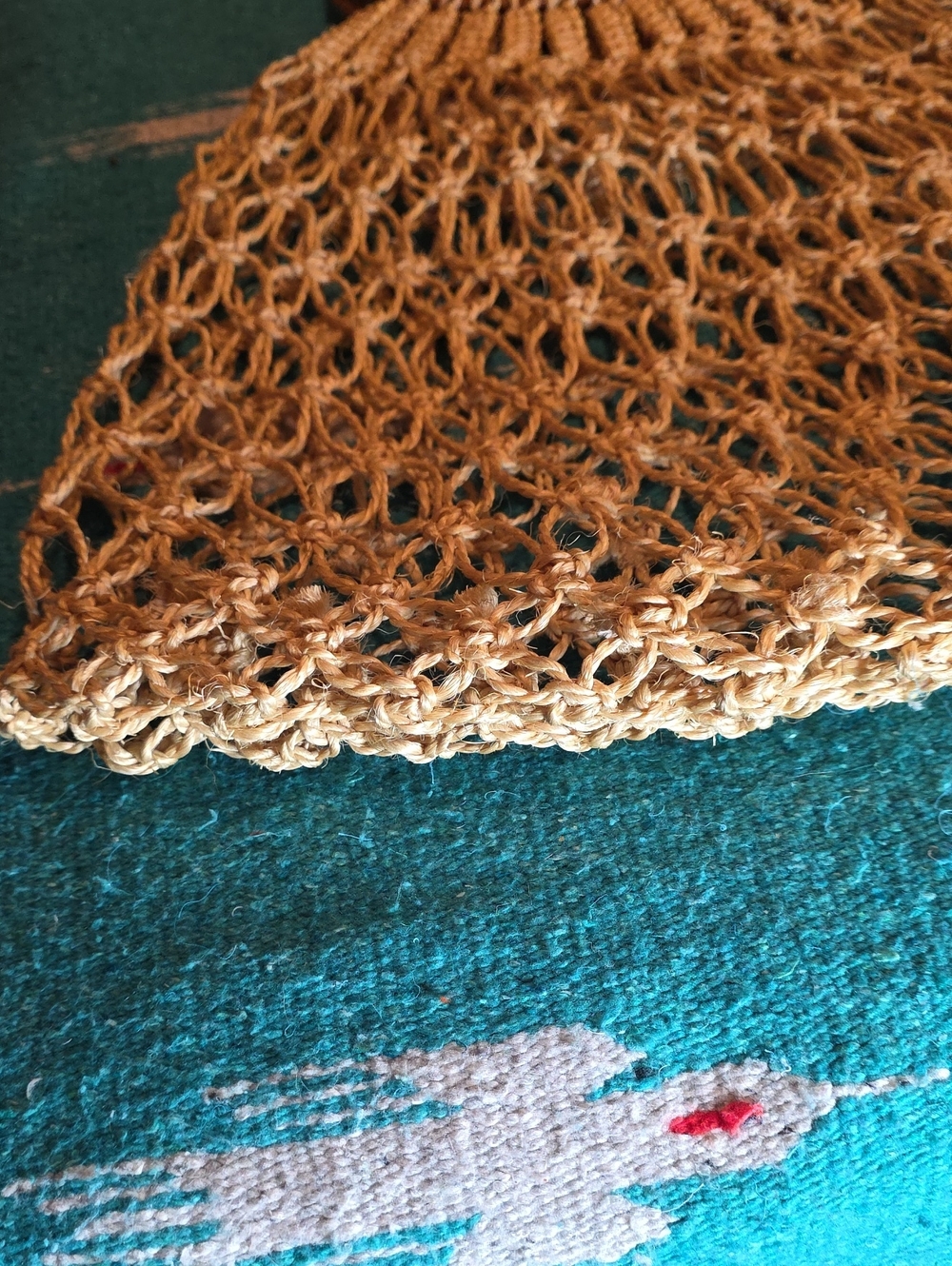 VTG Boho Macrame Straw Net Shoulder Bag Wooden Handle EUC - Picture 9 of 16